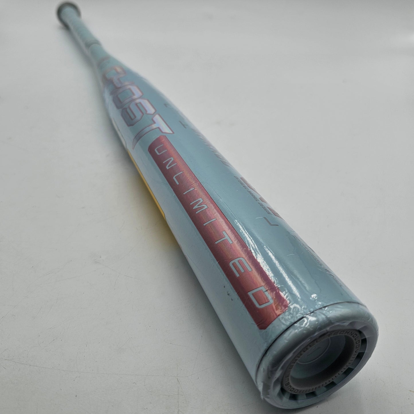 New Easton Ghost Unlimited Softball Bat 31in / 20oz