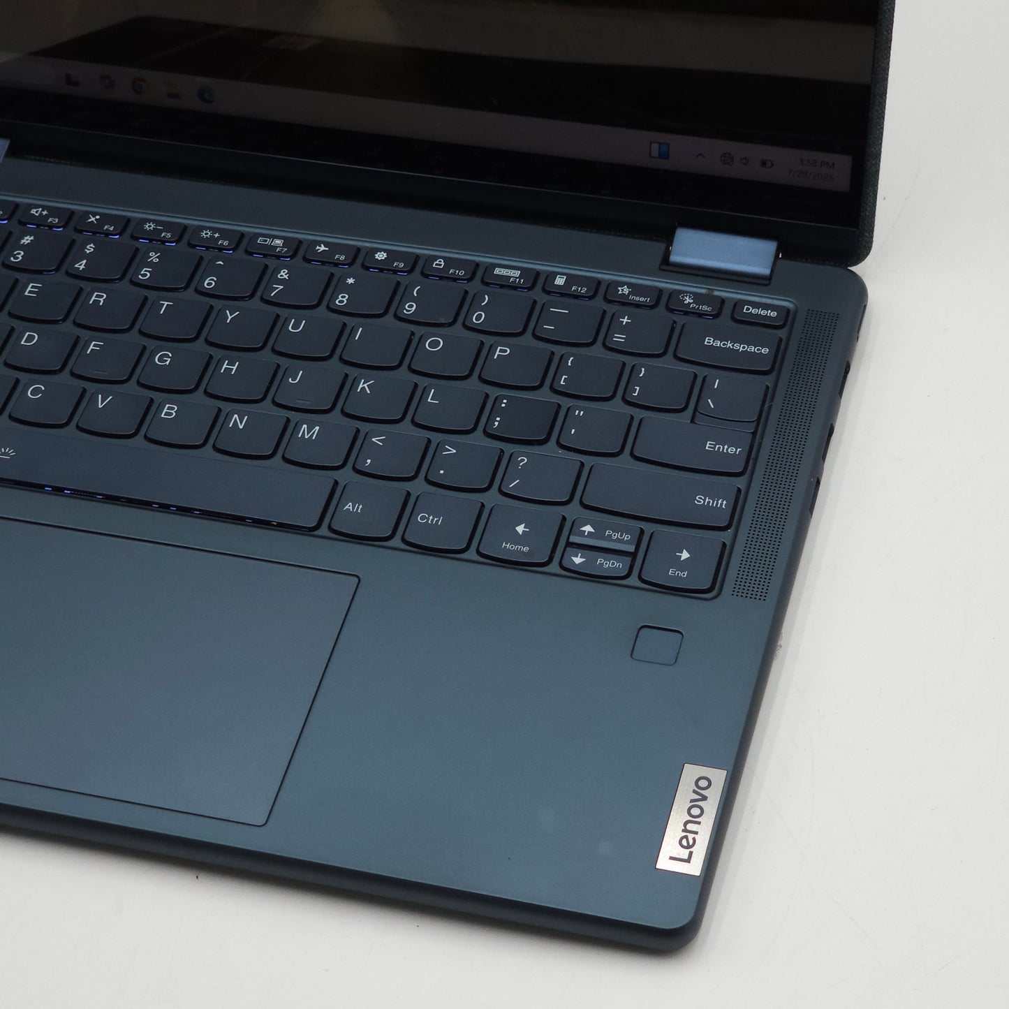 Lenovo Yoga 6 13-inch Laptop Ryzen 5 5500U 8GB RAM 256GB SSD 2-in-1