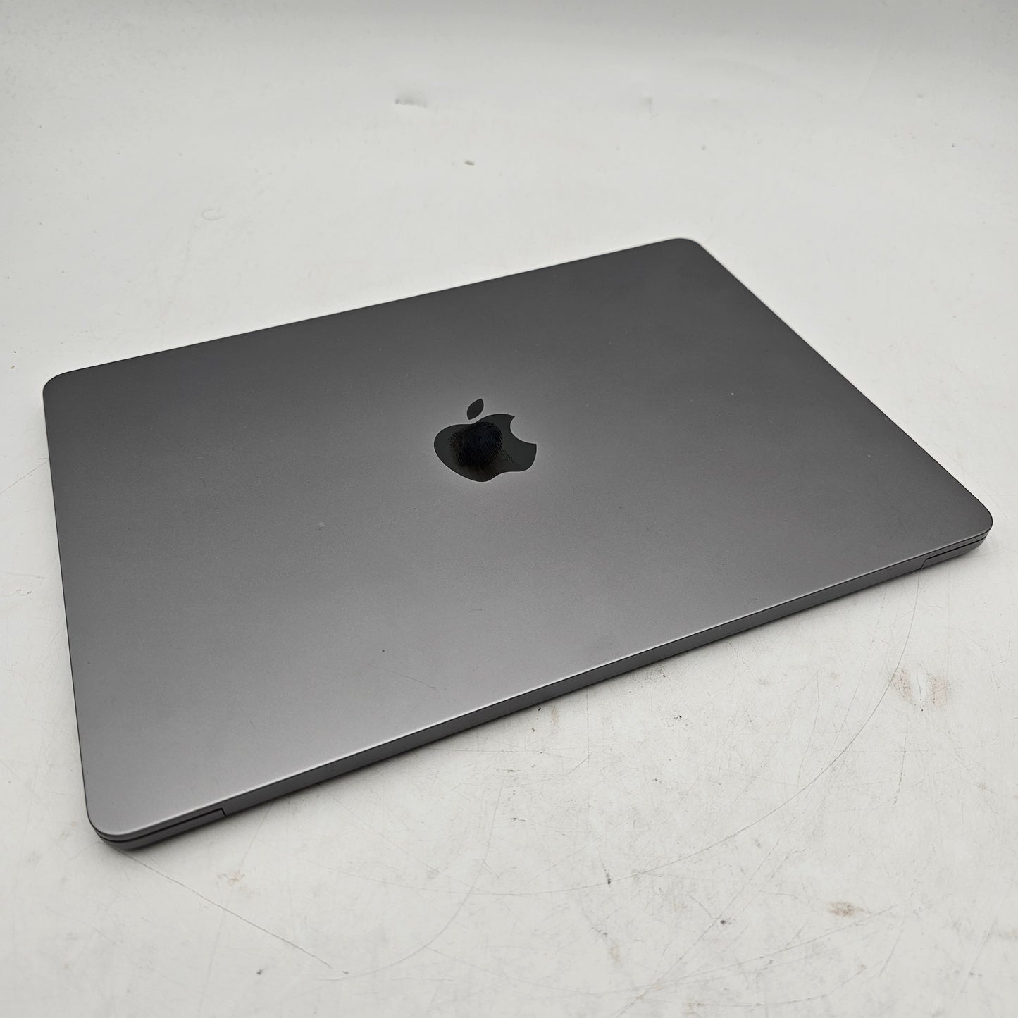 2022 Apple MacBook Air 13.6" M2 8C GPU 3.5GHz 8GB RAM 256GB SSD A2681