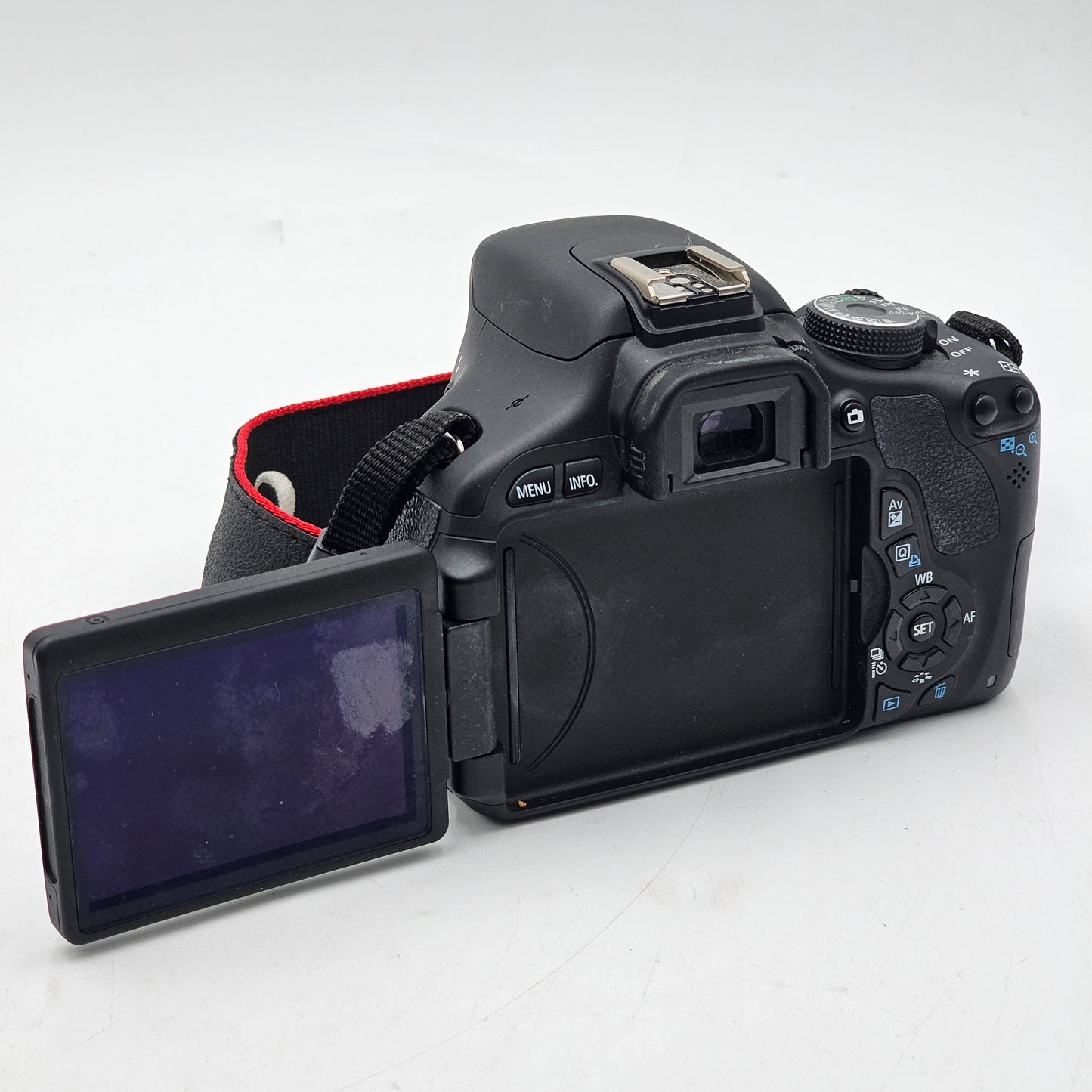 Canon EOS Rebel T3i 18.0MP Digital SLR DSLR Camera Body Only