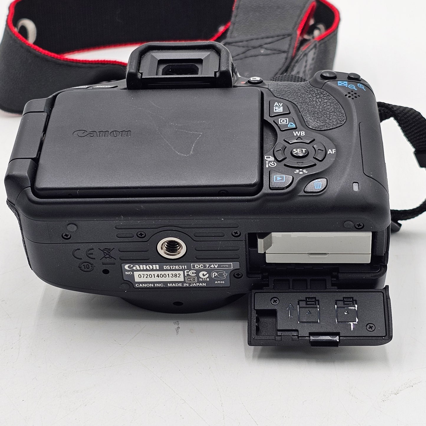 Canon EOS Rebel T3i 18.0MP Digital SLR DSLR Camera Body Only