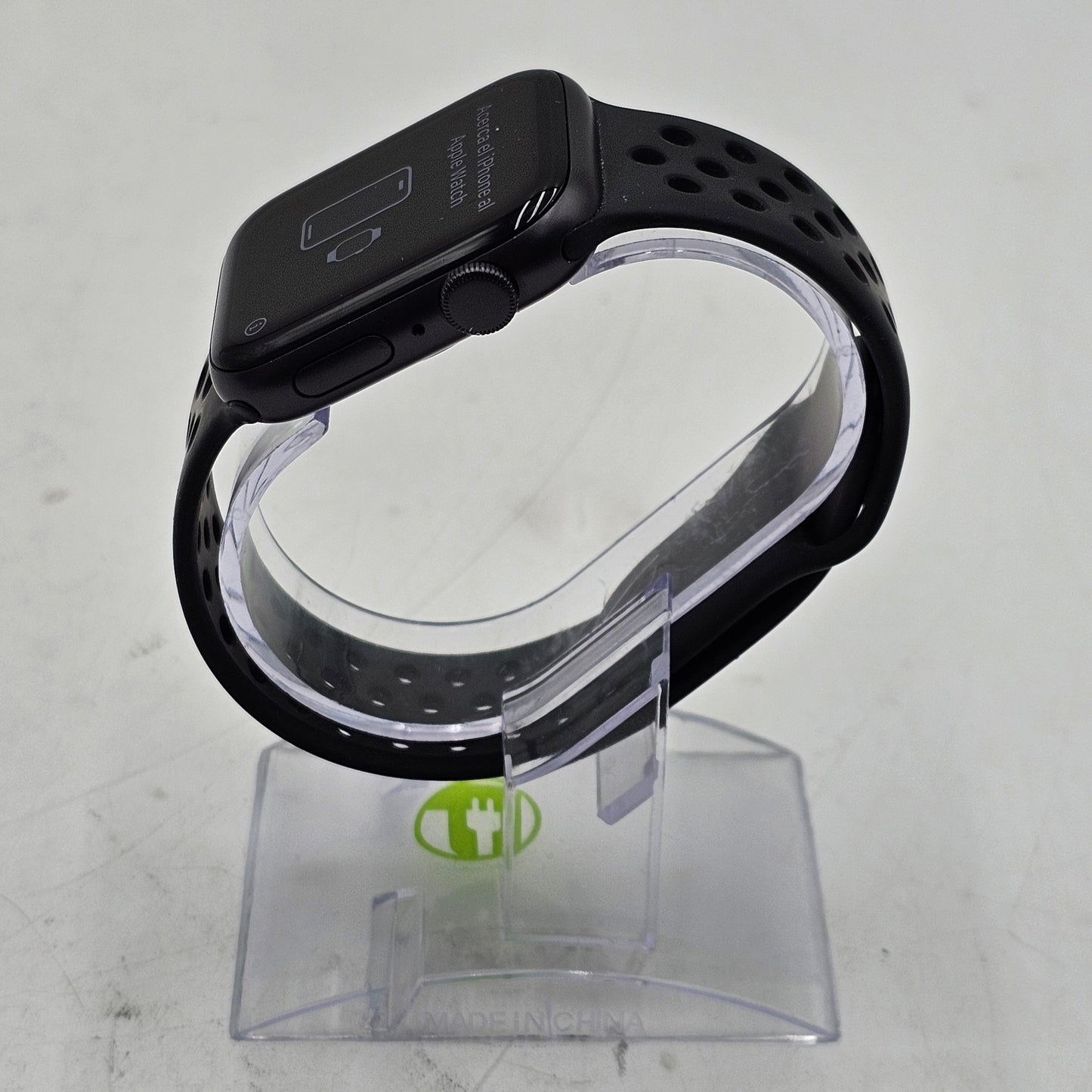 GPS Only Apple Watch SE 2nd Gen 44MM Space gray Aluminum Sport Band MXEK3LLA