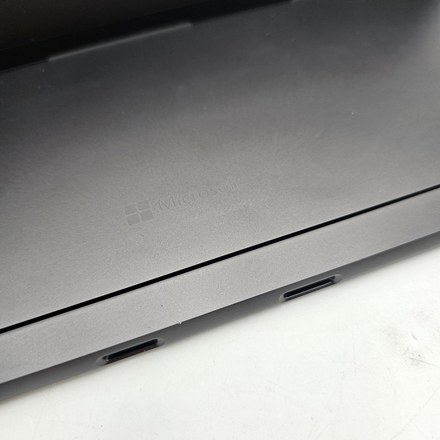 Microsoft Surface Pro 8 1983 13" i5-1145G7 2.6GHz 8GB RAM 256GB SSD