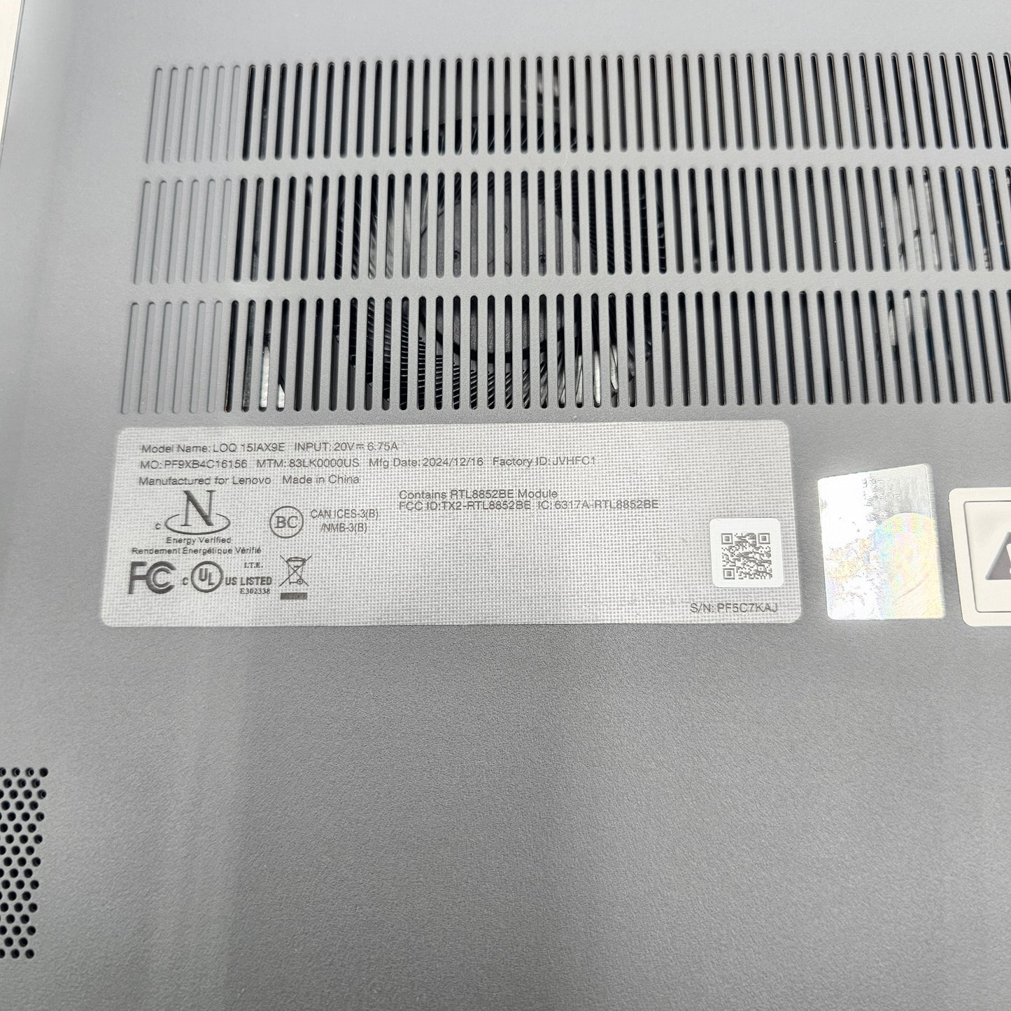 Lenovo LOQ 15 15IAX9E 15.6" i5-12450H 2.0GHz 8GB RAM 512GB SSD GeForce RTX 3050