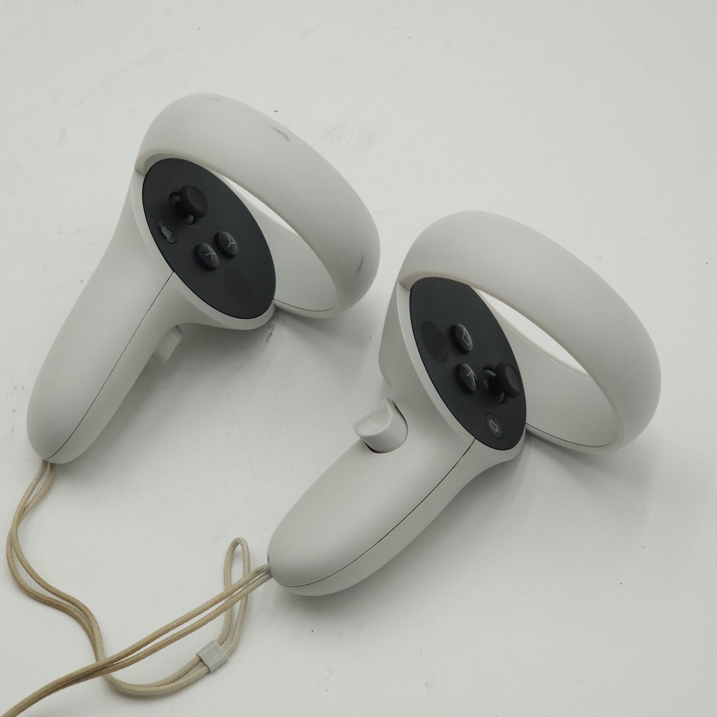 Meta Quest 2 128GB VR/Mixed Reality Headset KW49CM