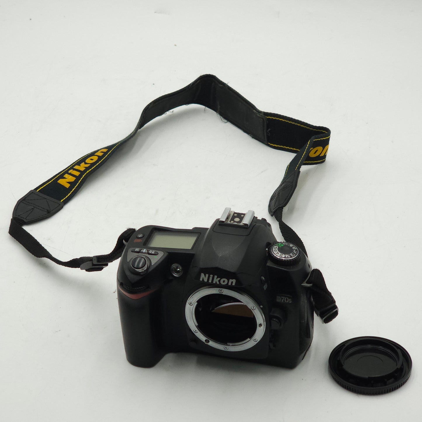 Nikon D70s 6.1MP Digital SLR Camera Body Only