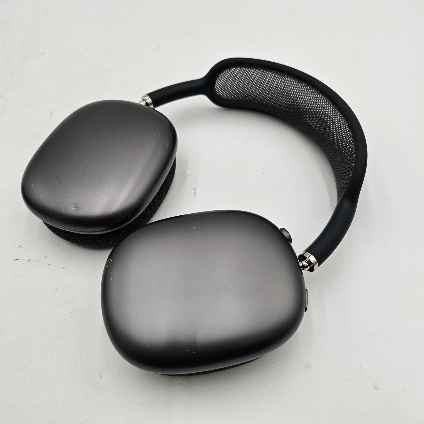 Apple AirPods Max Space Gray Smart Case