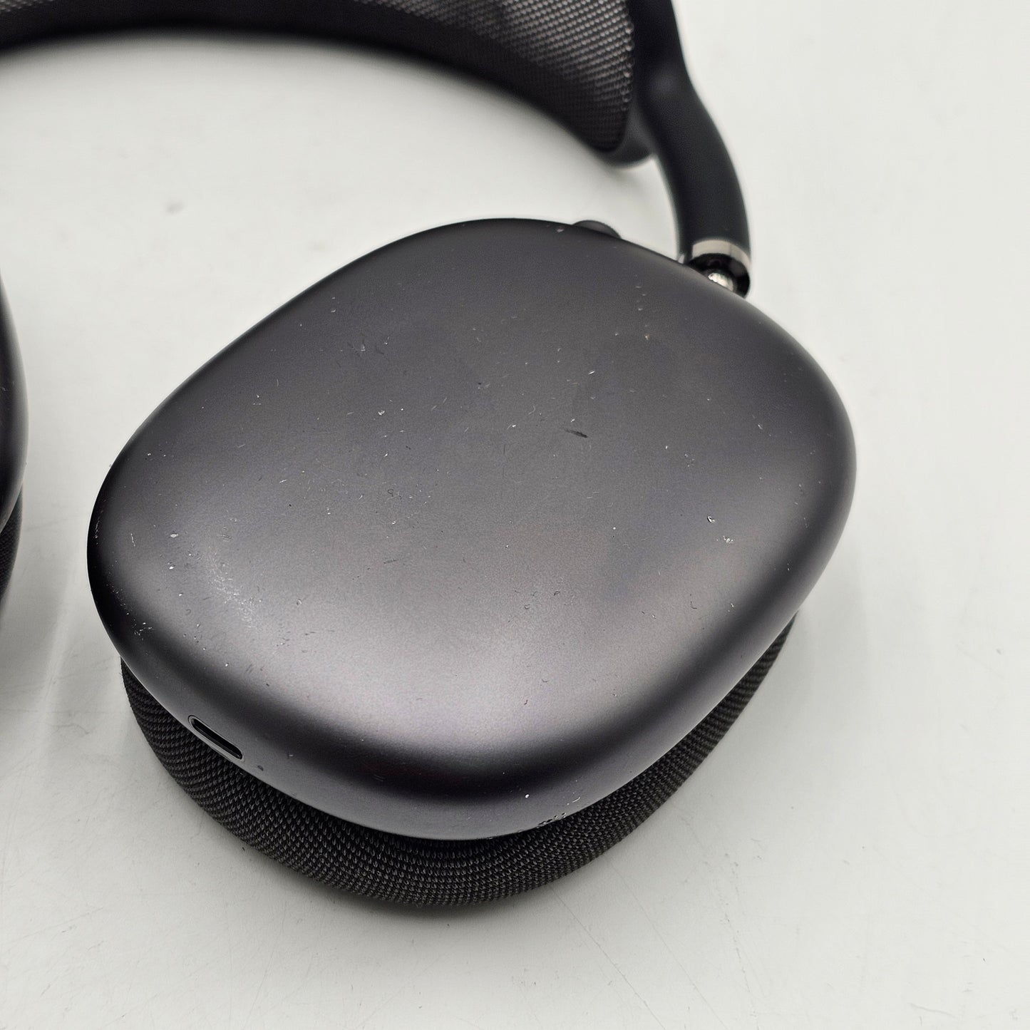 Apple AirPods Max Space Gray with Smart Case