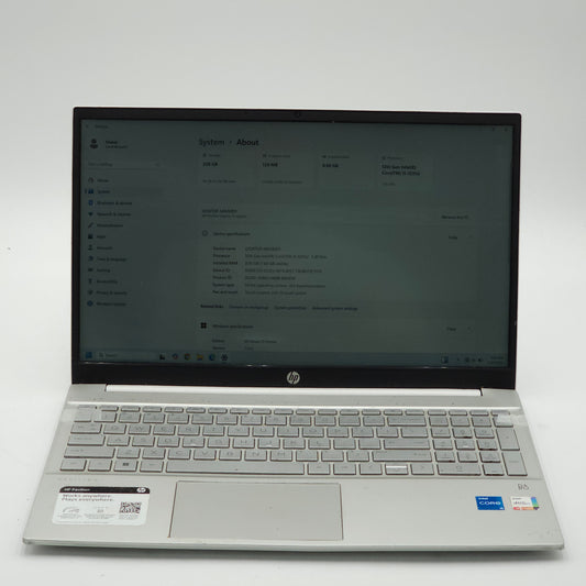 HP Pavilion Laptop 15-eg207nr i5-1235U 8GB RAM 256GB SSD