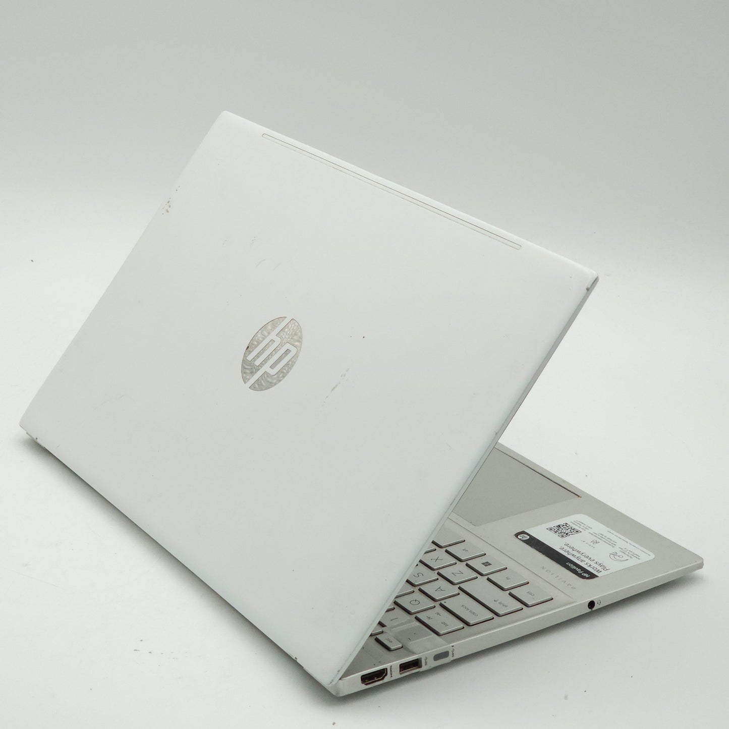 HP Pavilion Laptop 15-eg207nr i5-1235U 8GB RAM 256GB SSD