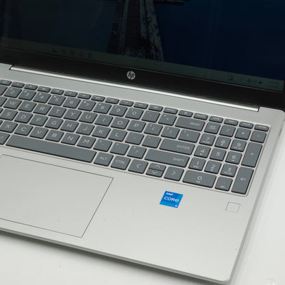 HP 15 Laptop i5-1335U 8GB RAM 256GB SSD Silver with Charger