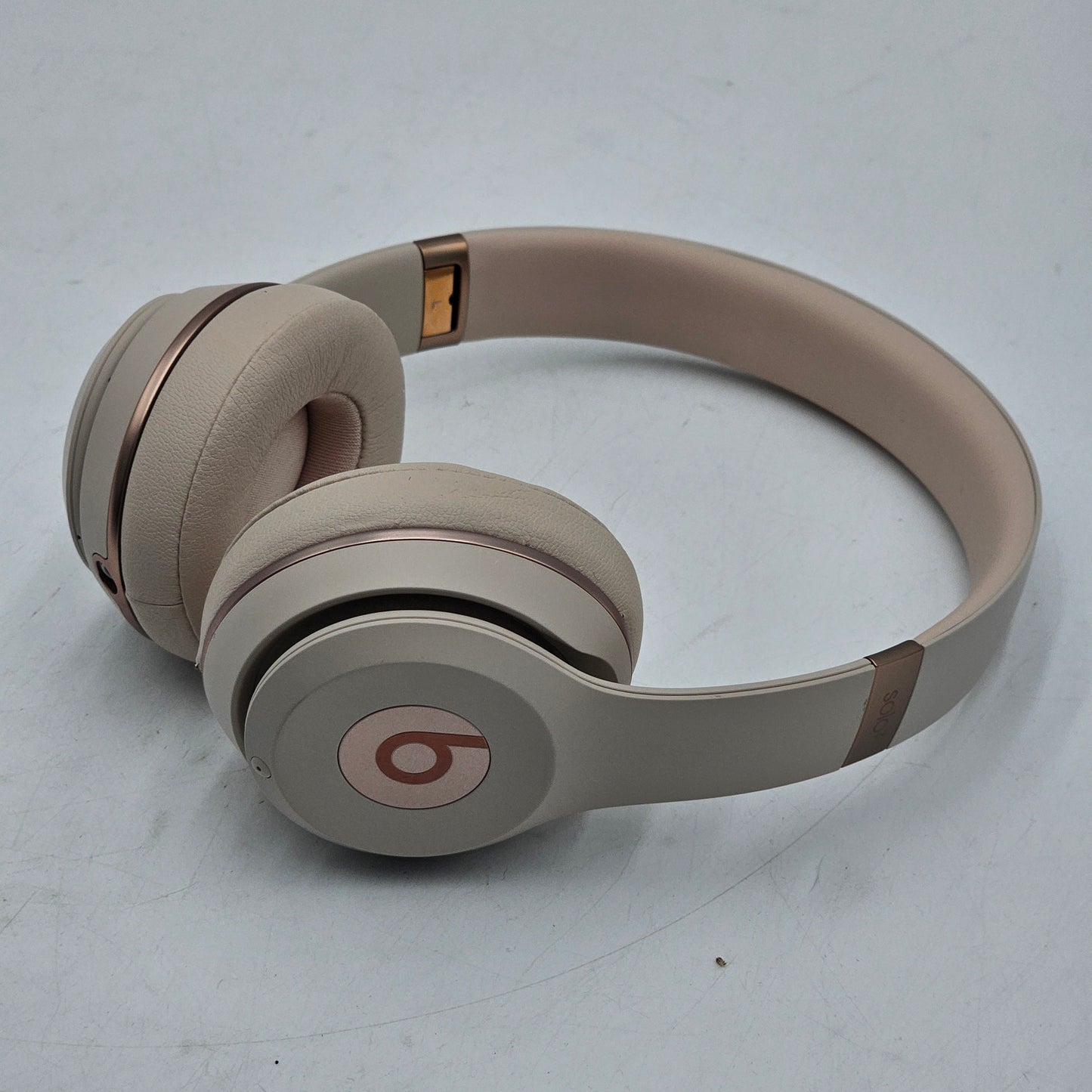 Beats Solo3 Wireless Headphones Matte Gold