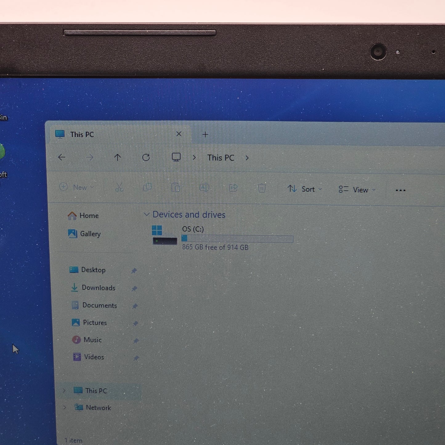 DELL Inspiron 15 3000 15.6" i3-5005U 2.0GHz 4GB RAM 500GB SSD