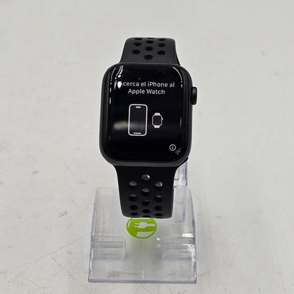GPS Only Apple Watch SE 2nd Gen 44MM Space gray Aluminum Sport Band MXEK3LLA