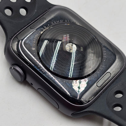 GPS Only Apple Watch SE 2nd Gen 44MM Space gray Aluminum Sport Band MXEK3LLA