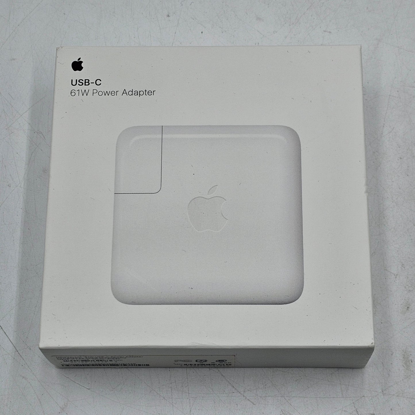 New Apple USB-C 61w Power Adapter MRW22LL/A