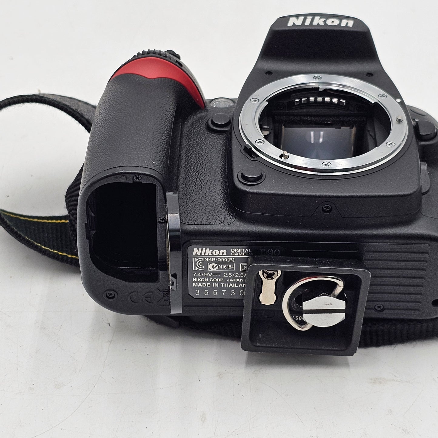 Nikon D90 12.3MP Digital Camera
