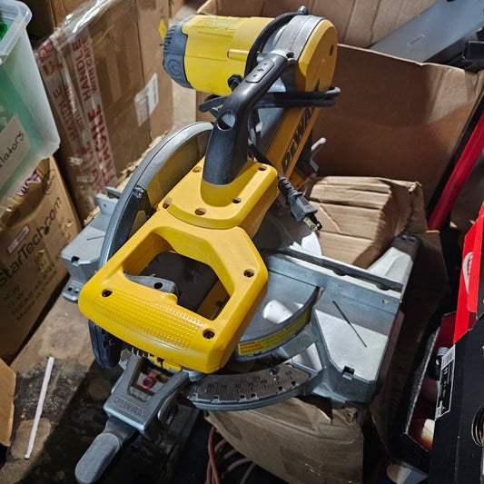 DEWALT Miter Saw 12 in. Compound Double Bevel DWS716