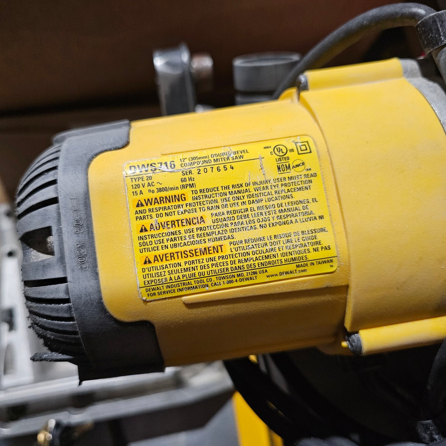 DEWALT Miter Saw 12 in. Compound Double Bevel DWS716