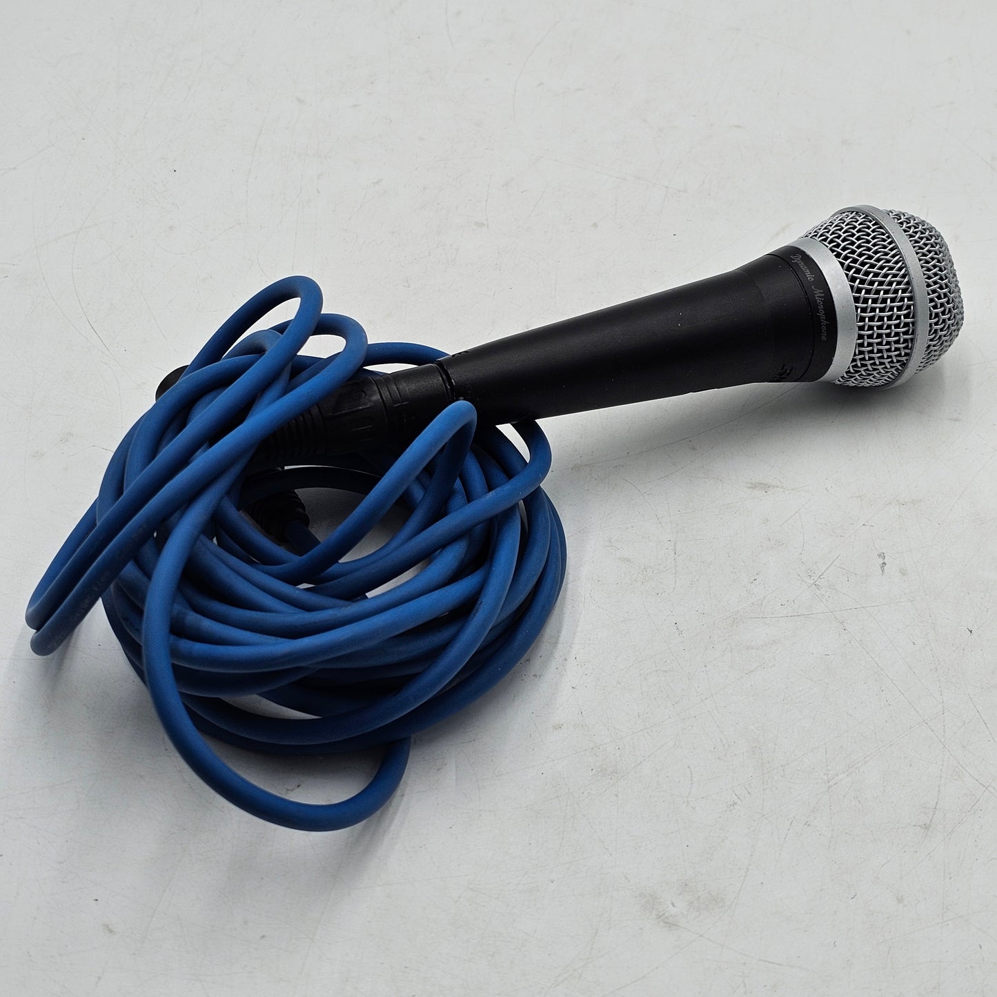 Shure Dynamic Microphone with Cable PGA48