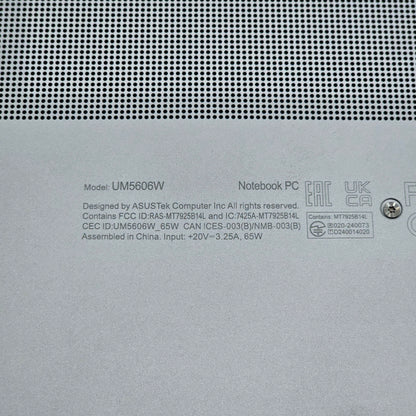 Asus Zenbook S 16 UM5606W 16" Ryzen AI 9 365 2.0GHz 24GB RAM 1TB SSD Radeon 880M