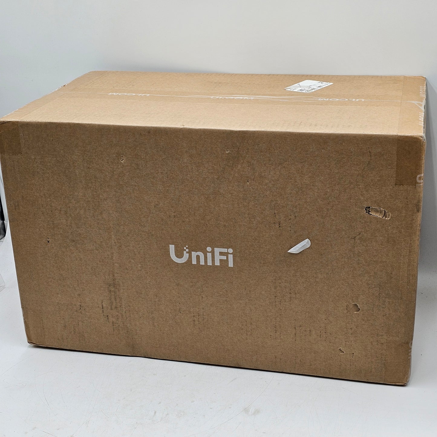 New Ubiquiti Pro Access Point UniFi AP 7 Pro 5Pk US U7-PRO-5-US