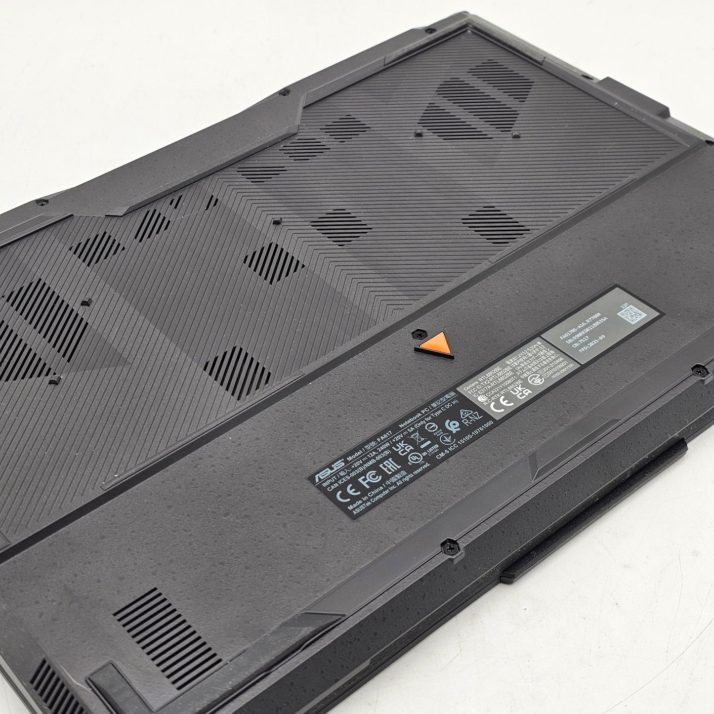 Asus TUF A16 FA617 16" Ryzen 7 7735HS  3.2GHz 32GB RAM 512GB SSD Radeon RX 7600S