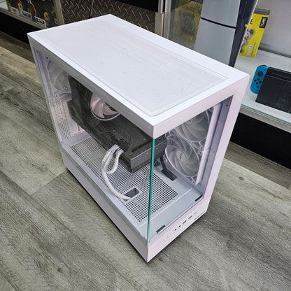 MONTECH CUSTOM GAMING PC RYZEN 7 7700X 4.50 GHZ 32GB RAM Radeon RX 7700 XT