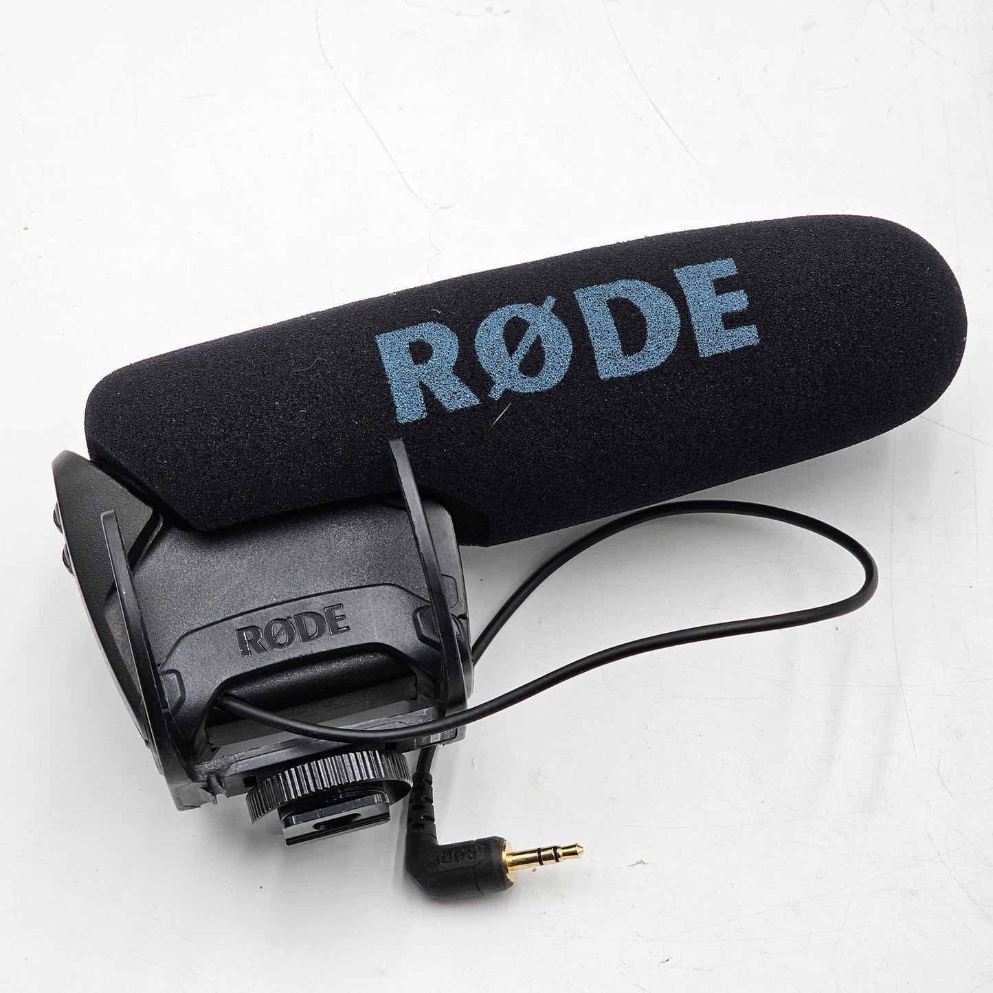 Rode VideoMic Pro Shotgun Condenser Microphone Wired
