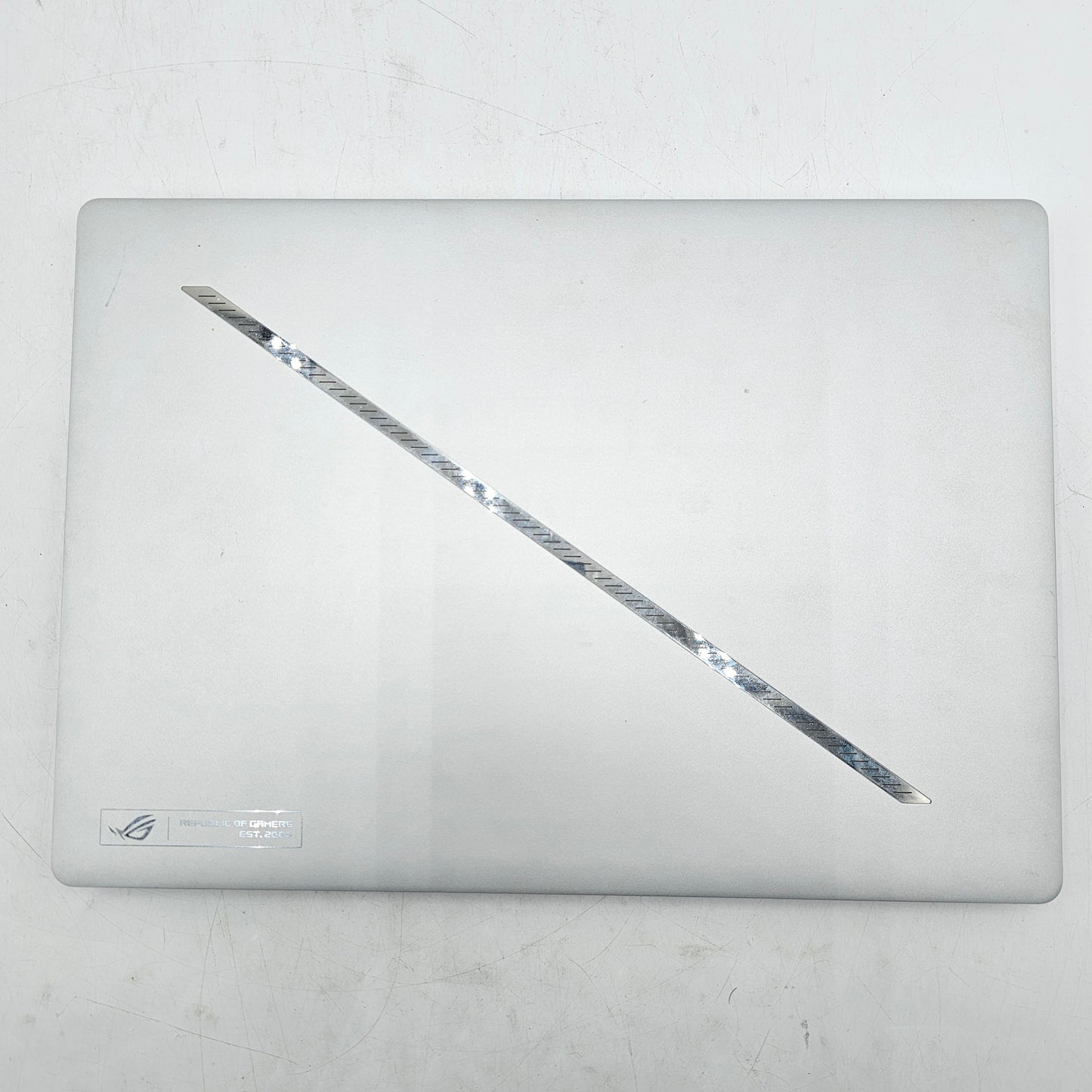 Asus ROG Zephyrus G14 GA403U 14" RYZEN 8945HS 4.0GHz 16GB RAM 1TB SSD RTX 4060