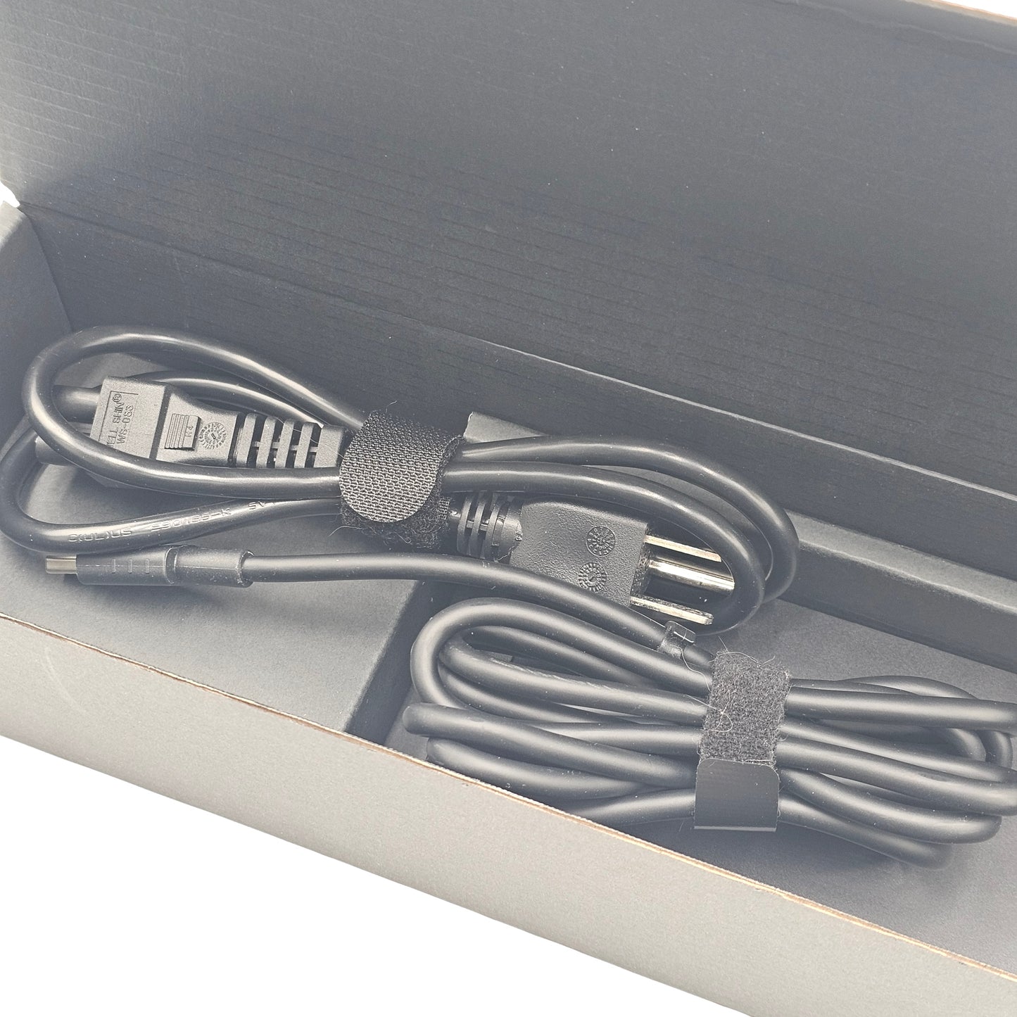 Asus ROG Zephyrus G14 GA403U 14" RYZEN 8945HS 4.0GHz 16GB RAM 1TB SSD RTX 4060