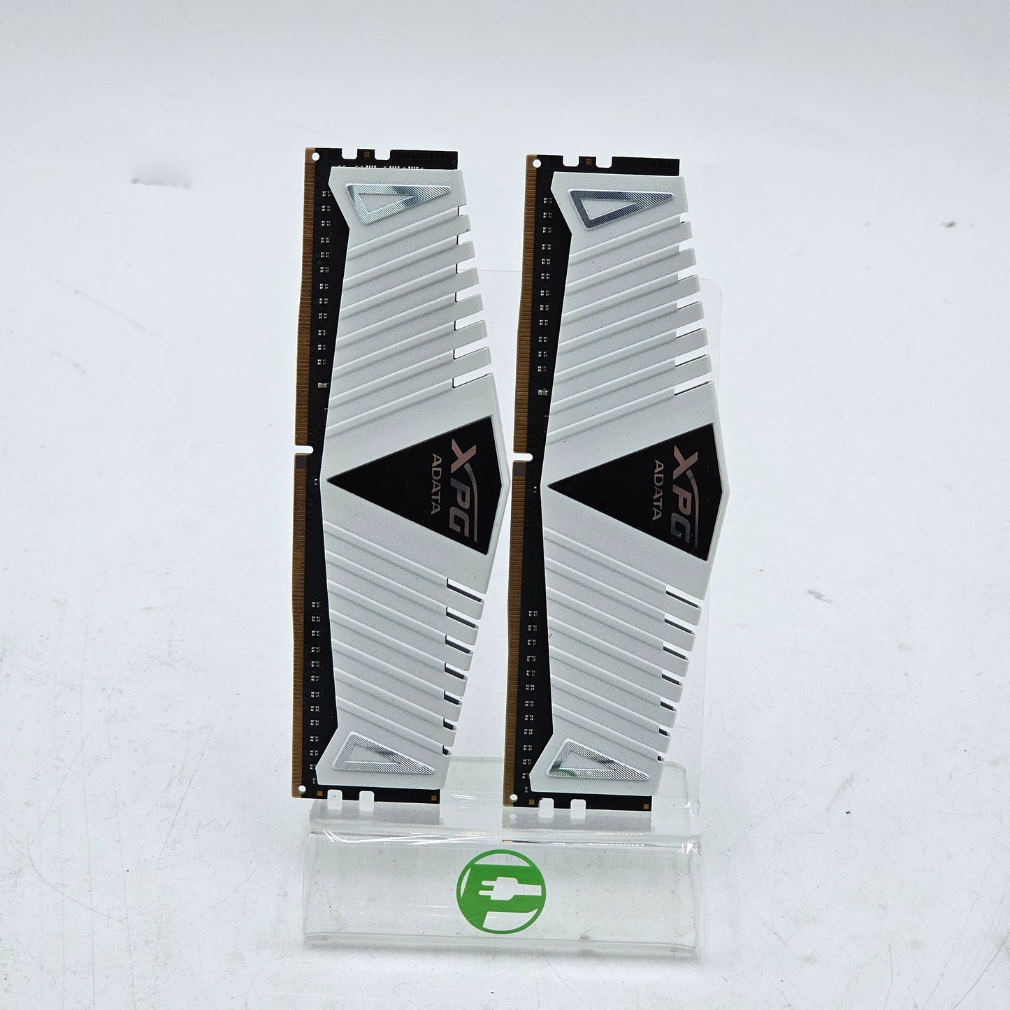 XPG ADATA 16GB (2x8GB) RAM DDR4 3000MHz AX4U300038G16-BWZ