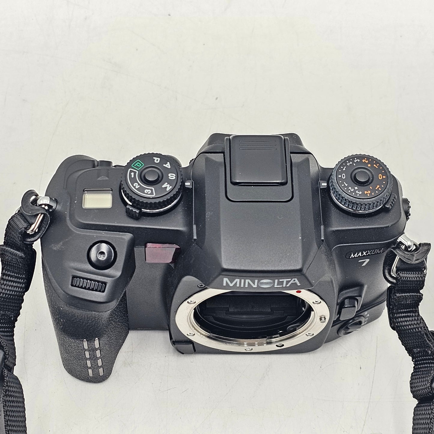 MINOLTA MAXXUM 7 6MP Digital Camera Body Only