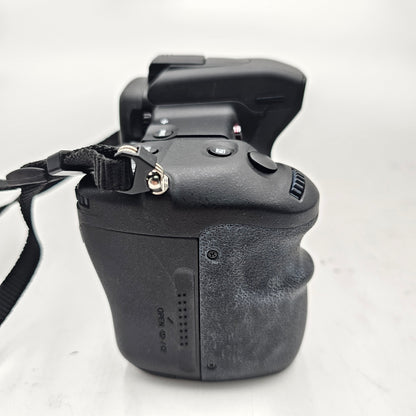 Sony A700 12.2MP Digital SLR DSLR Camera