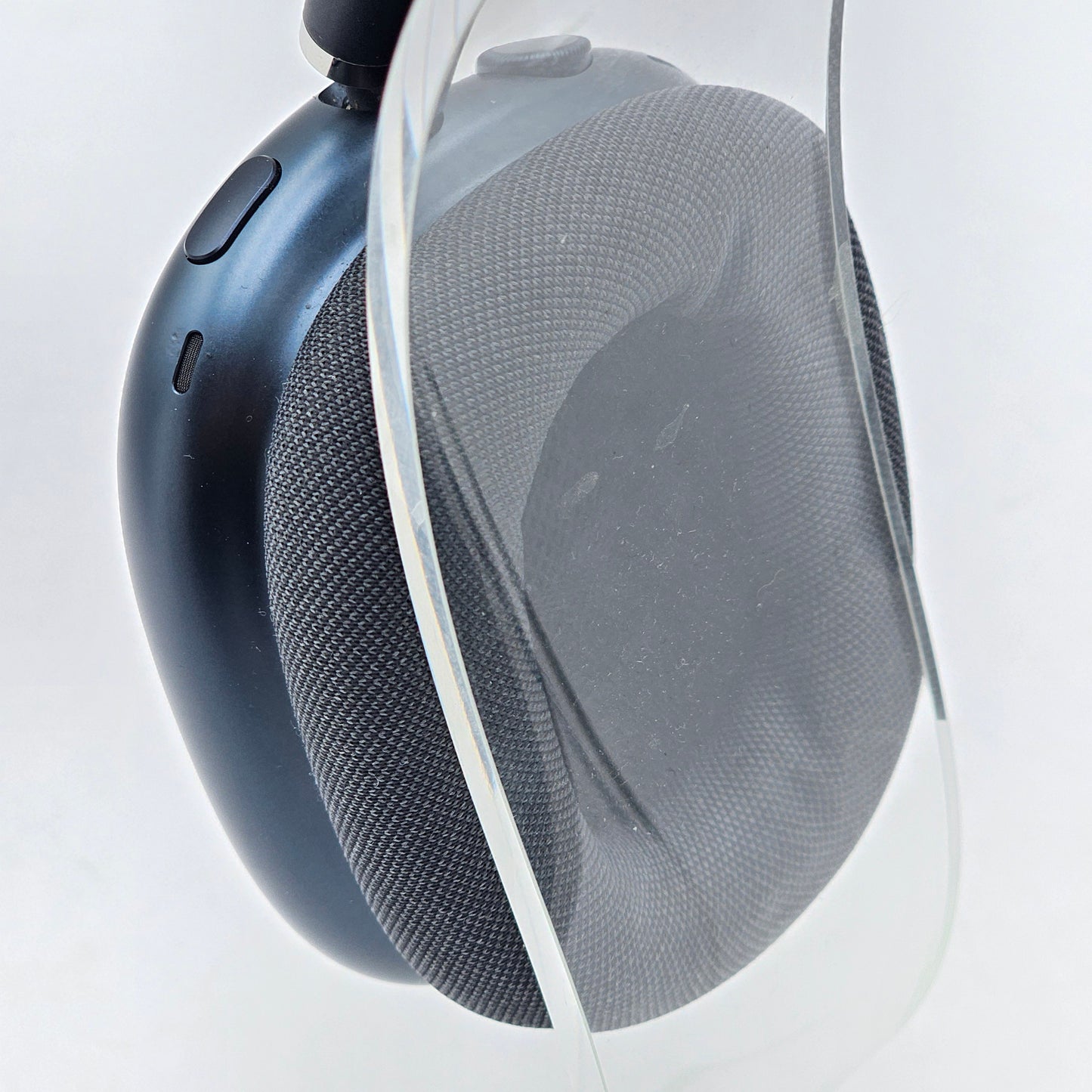 Apple AirPods Max Wireless Over-Ear Headphones Midnight Blue MWW43AM/A