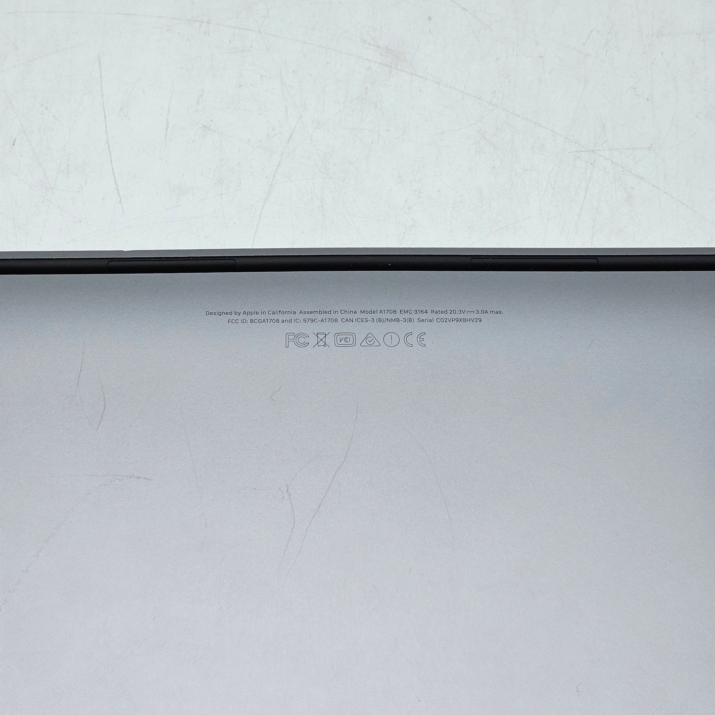 2017 Apple MacBook Pro i5 13.3" 256GB SSD A1708 Space Gray