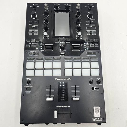 Pioneer DJ DJM-S11 2-Channel 4 Deck Scratch Mixer
