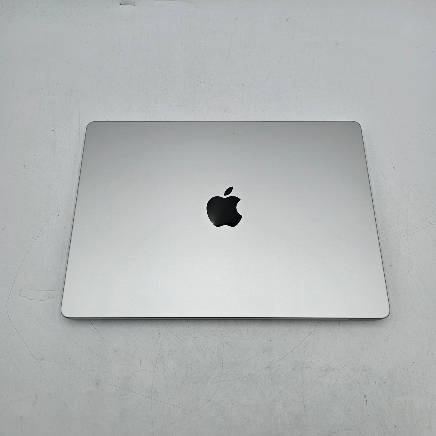 2025 Apple MacBook Pro 14" M5 10C GPU 4.6GHz 24GB RAM 1TB SSD MDE64LL/A