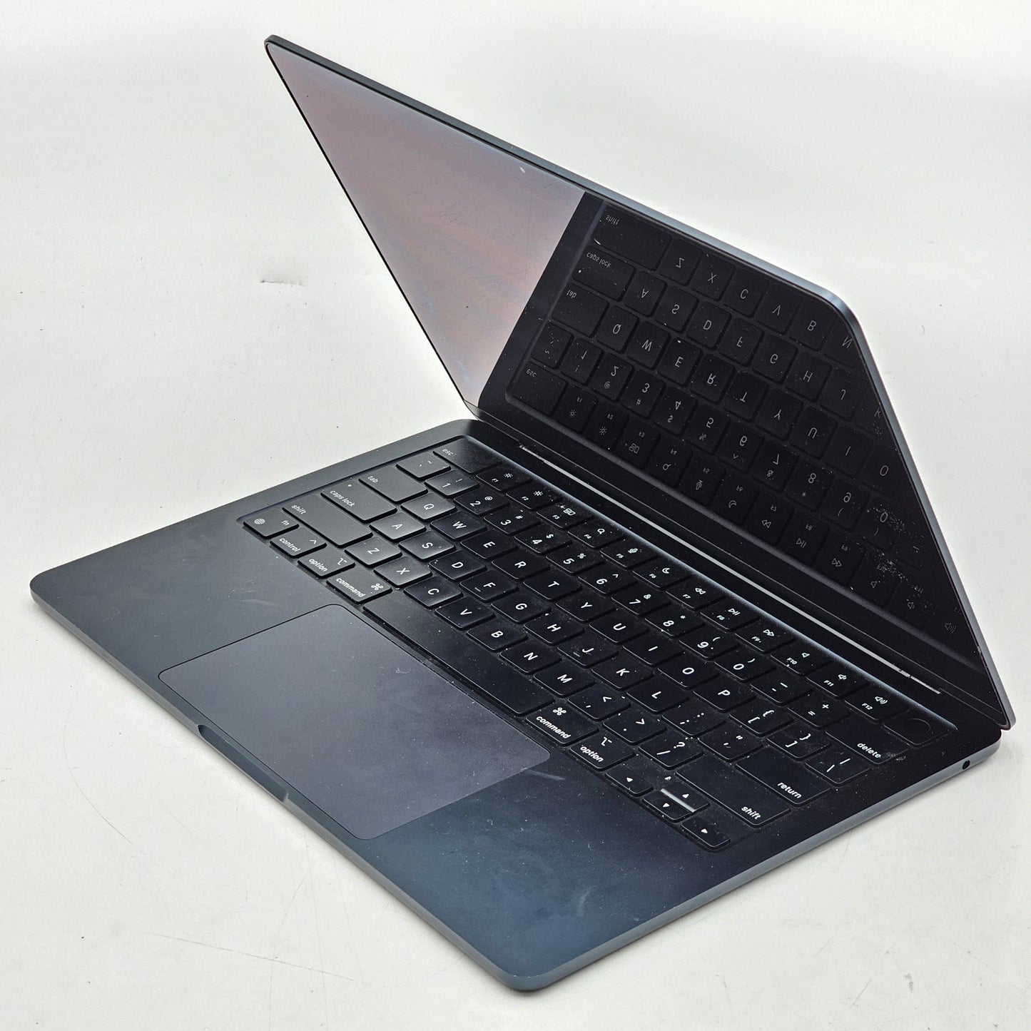 2022 Apple MacBook Air 13.6" M2 8C GPU 3.5GHz 8GB RAM 256GB SSD A2681