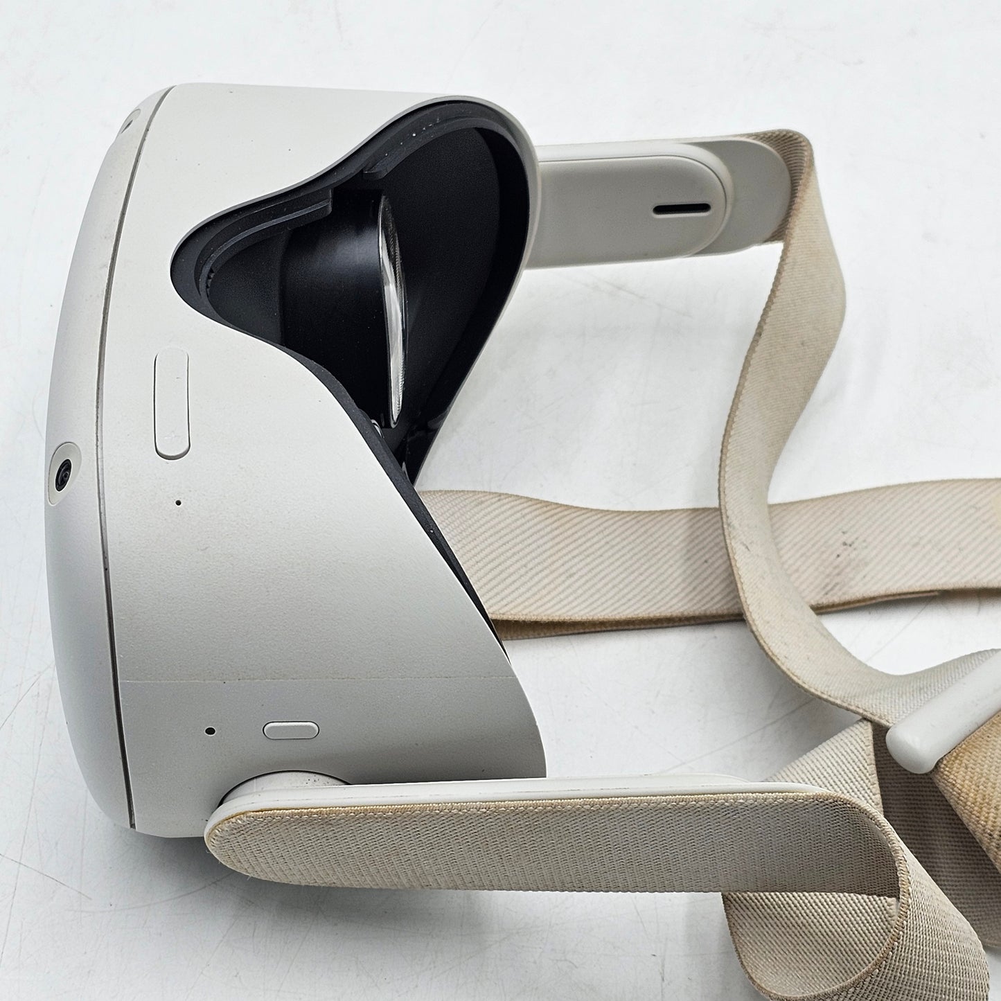 Meta Quest 2 128GB Standalone All-in-One VR Headset KW49CM