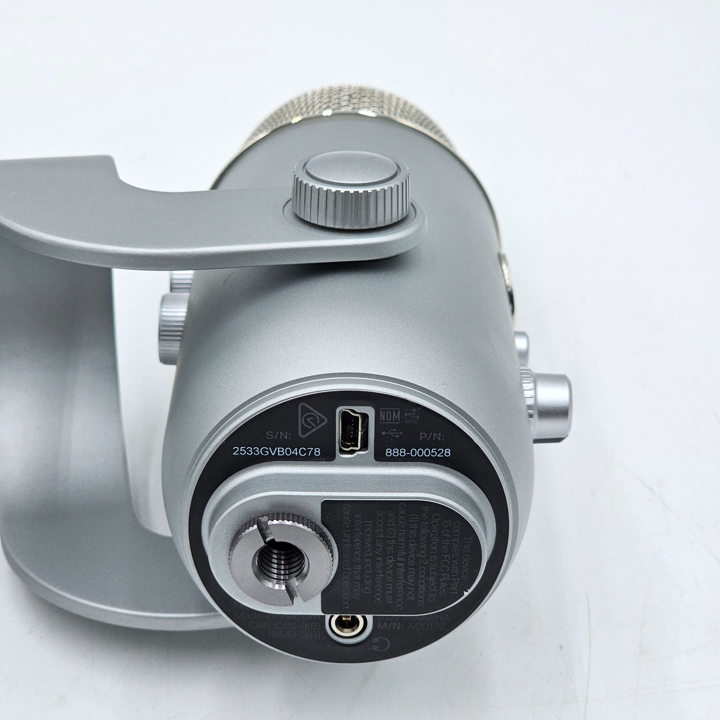 Logitech Blue Yeti 20Hz - 20kHz Condenser Studio Microphone A00132