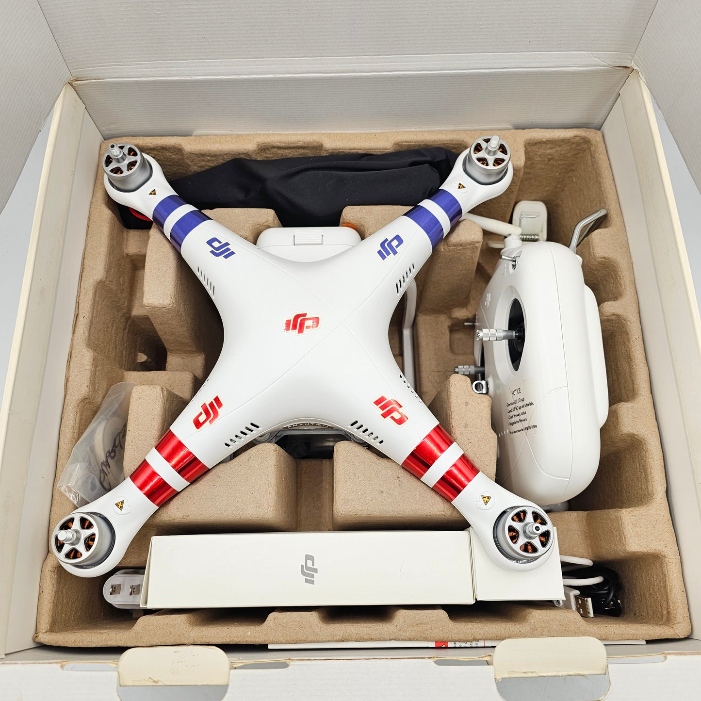 DJI Phantom Standard Camera Drone W321