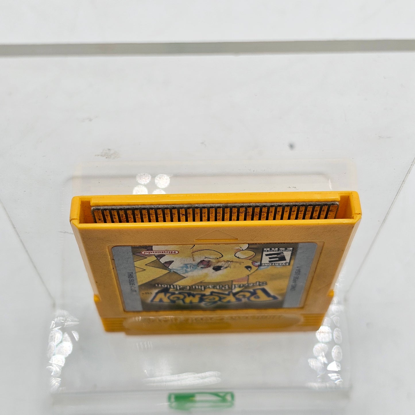 Pokemon Yellow (Nintendo GameBoy, 1999)
