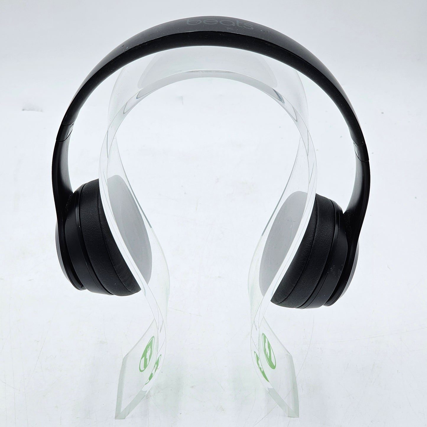 Beats Solo3 Wireless Over-Ear Bluetooth Headphones Black  MNEN2LL/A