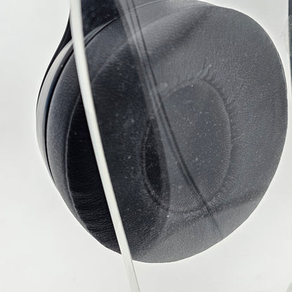 Beats Solo3 Wireless Over-Ear Bluetooth Headphones Black  MNEN2LL/A