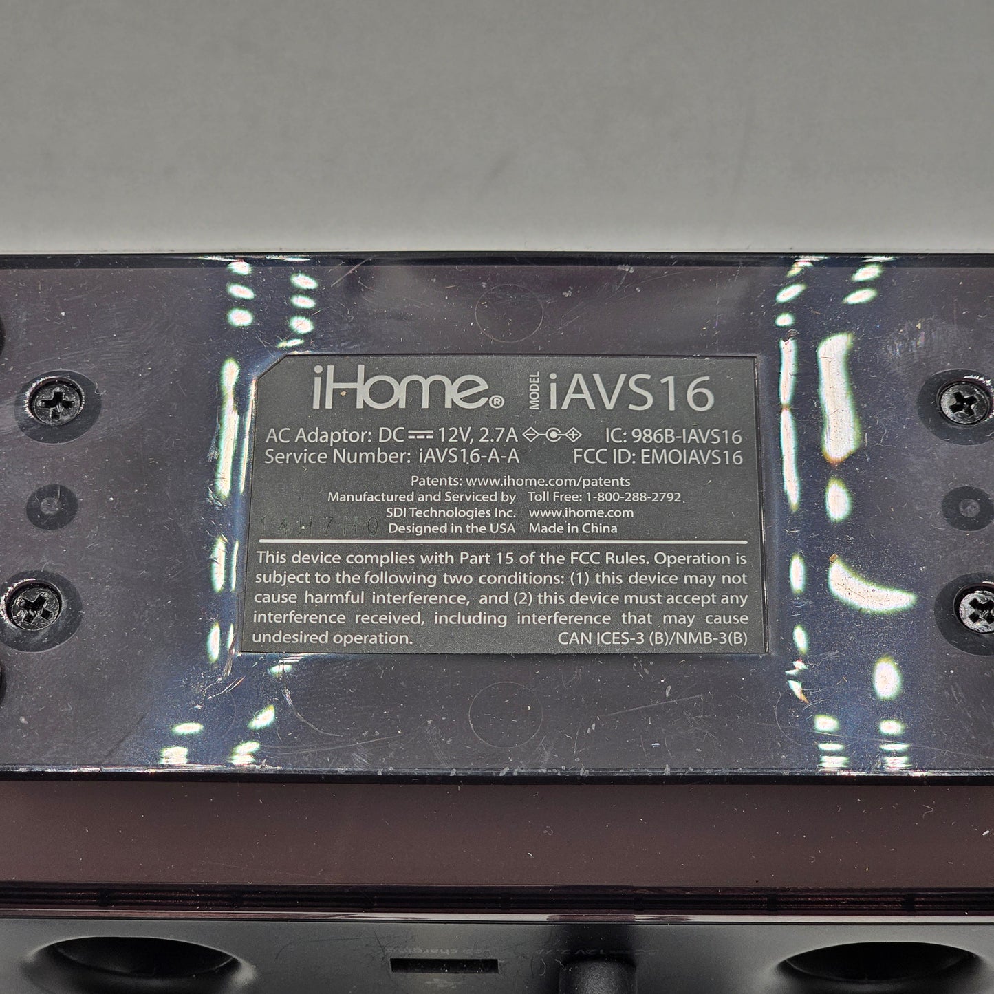 IHOME iAVS16 Bedside Alarm Clock Black