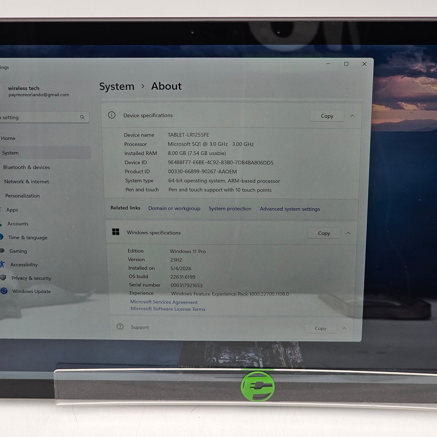 Microsoft Surface Pro X 1876 13" SQ1 3.0GHz 8GB RAM 128GB SSD