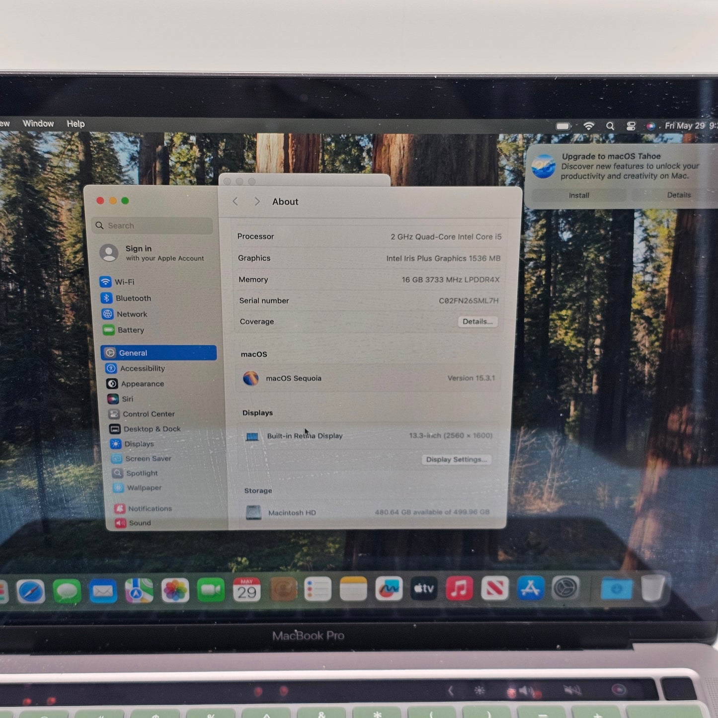 2020 Apple MacBook Pro 13.3" i5 2.0GHz 16GB RAM 512GB SSD Space Gray A2251