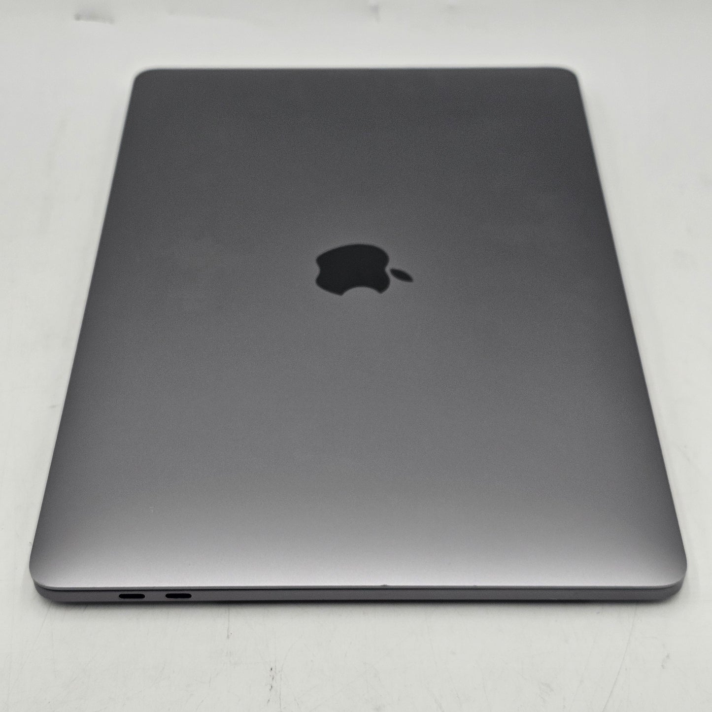2020 Apple MacBook Pro 13.3" i5 2.0GHz 16GB RAM 512GB SSD Space Gray A2251
