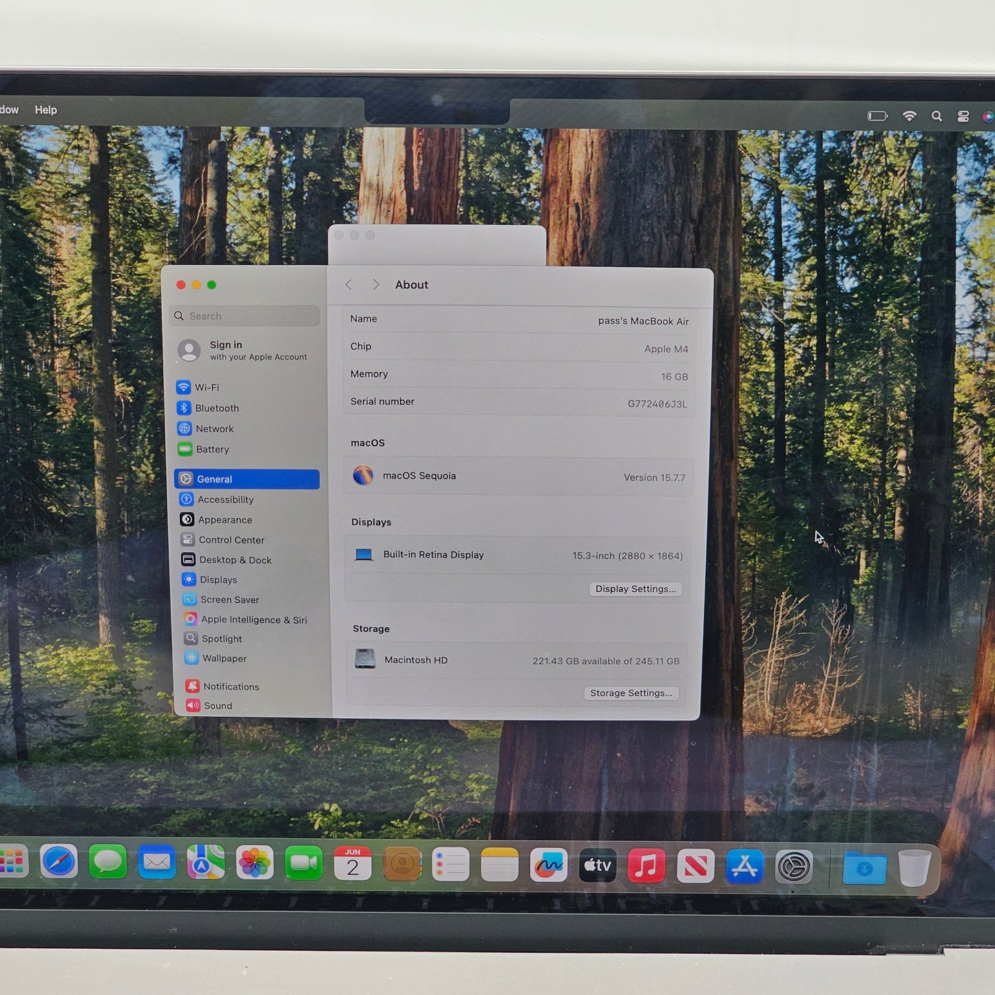 2025 Apple MacBook Air 15" M4 10C GPU 4.5GHz 16GB RAM 256GB SSD A3241
